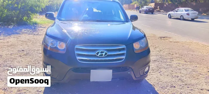 Hyundai Santa Fe 2012 photo 3