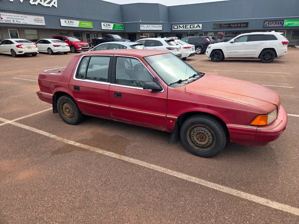 Dodge Sprit 1995 photo 4