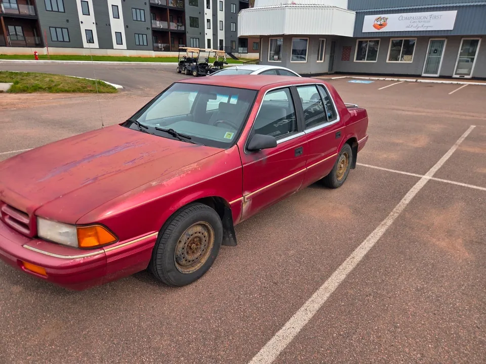 Dodge Sprit 1995 photo 2
