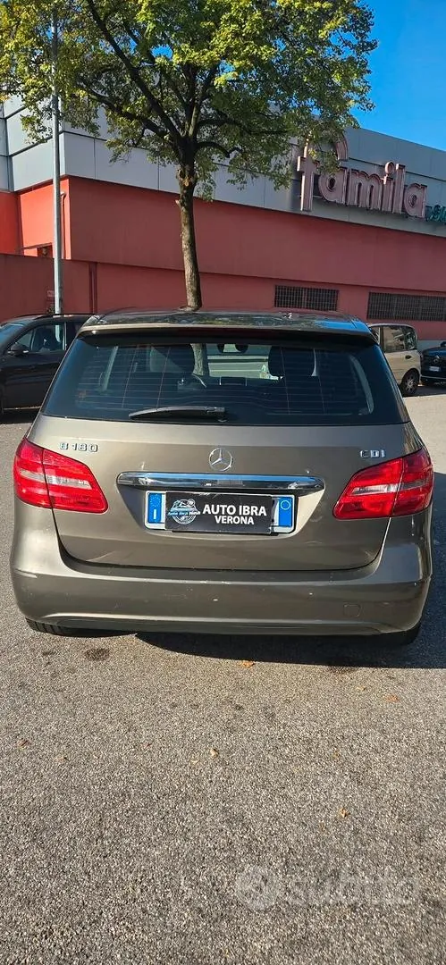 Mercedes-Benz B 180 Cdi Executive 2013 photo 4