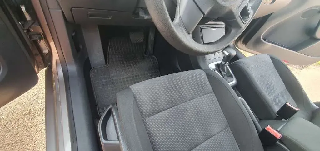 Volkswagen Golf 2010 photo 3