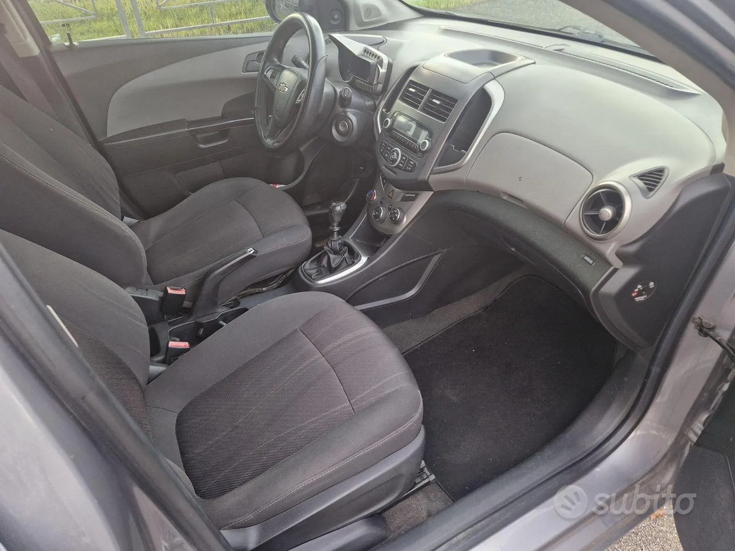 Chevrolet Aveo 2012 photo 4
