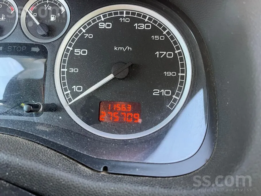 Peugeot 307 2004 photo 5
