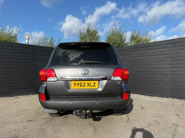 Toyota Land Cruiser 2012 photo 4