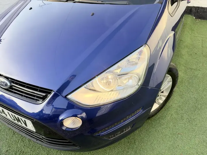 Ford S-Max 2014 photo 5