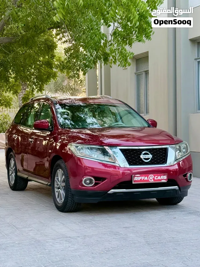 Nissan Pathfinder 2015 photo 2