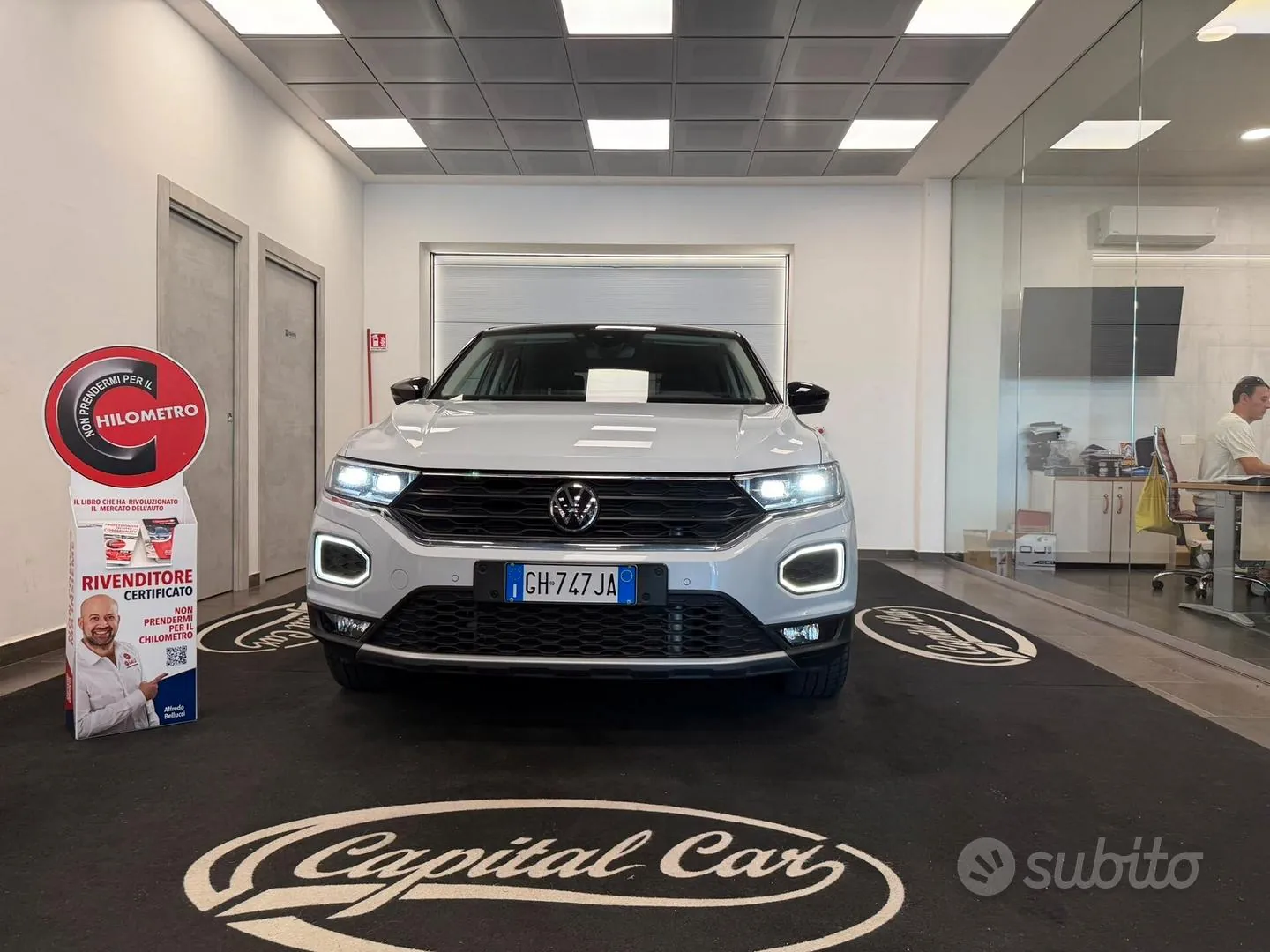 Volkswagen T-Roc 2021 photo 2