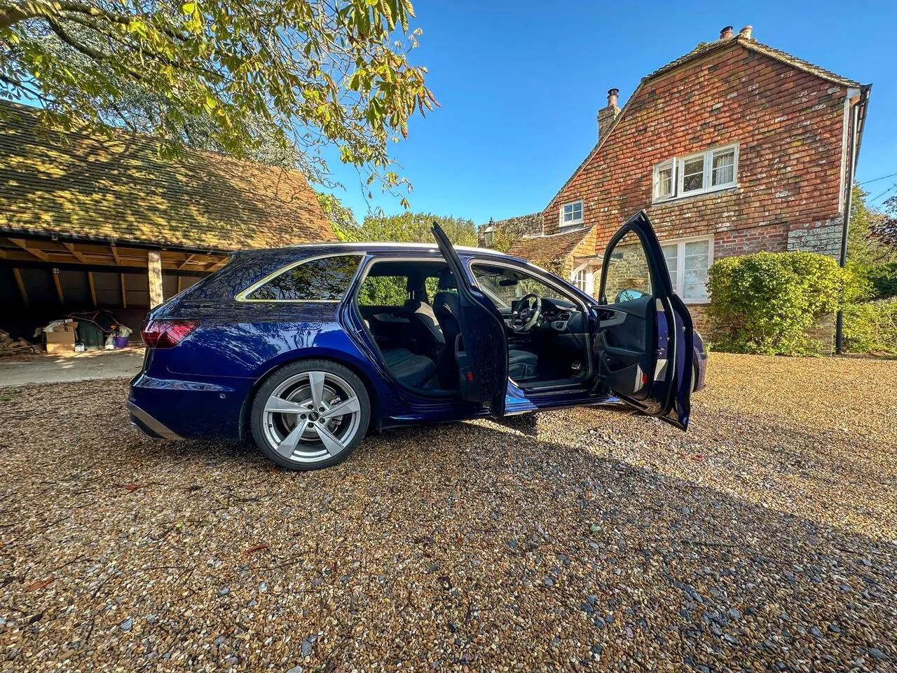 Audi A4 Avant 2024 photo 4