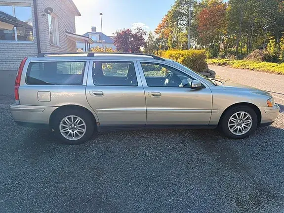 Volvo V70 2007 photo 3