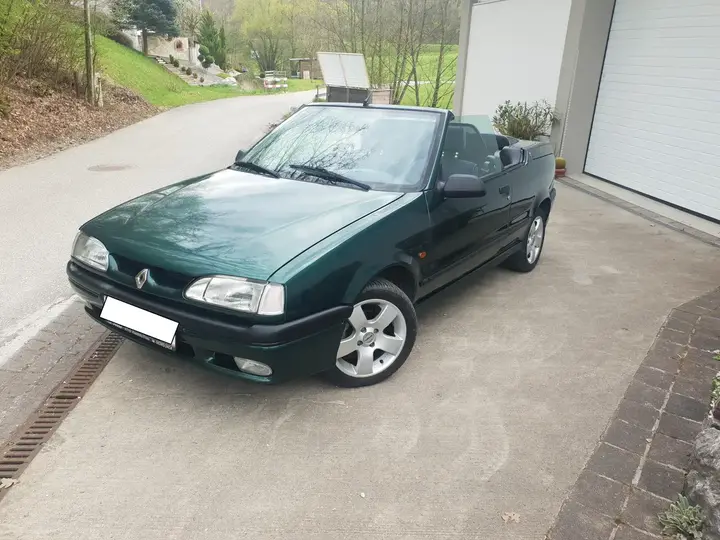 Renault R 19