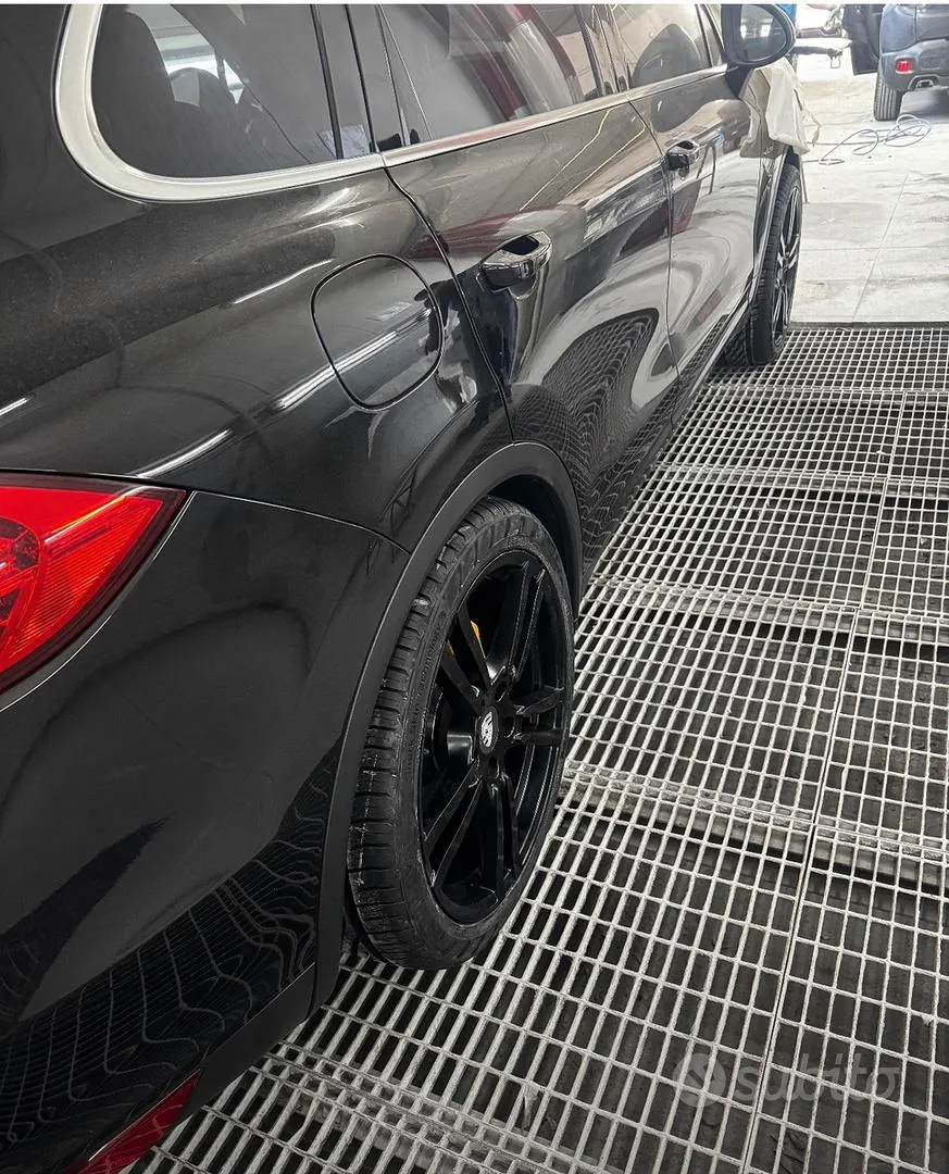 Porsche Cayenne 2012 photo 4