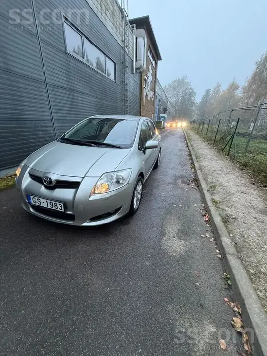 Toyota Auris 2007 photo 3