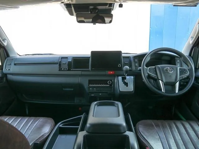 Toyota Hiace Wagon 2026 photo 2