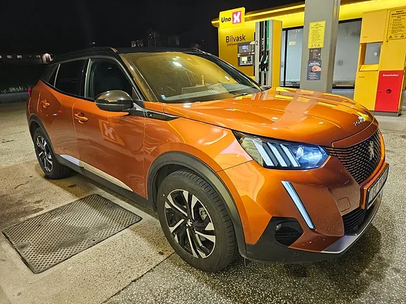 Peugeot E-2008