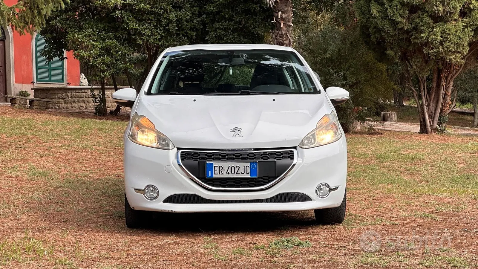 Peugeot 208 2014 photo 5