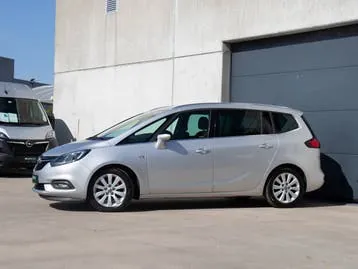 Opel Zafira 2018 photo 2