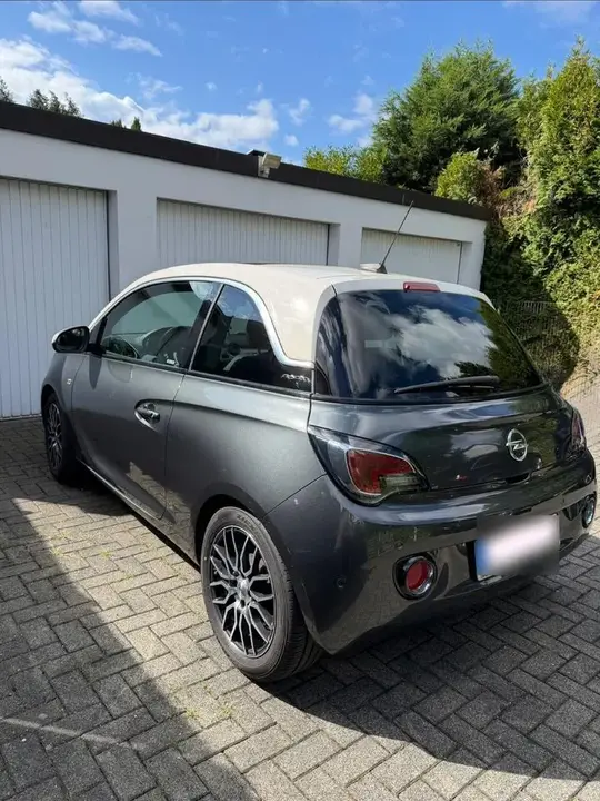 Opel Adam