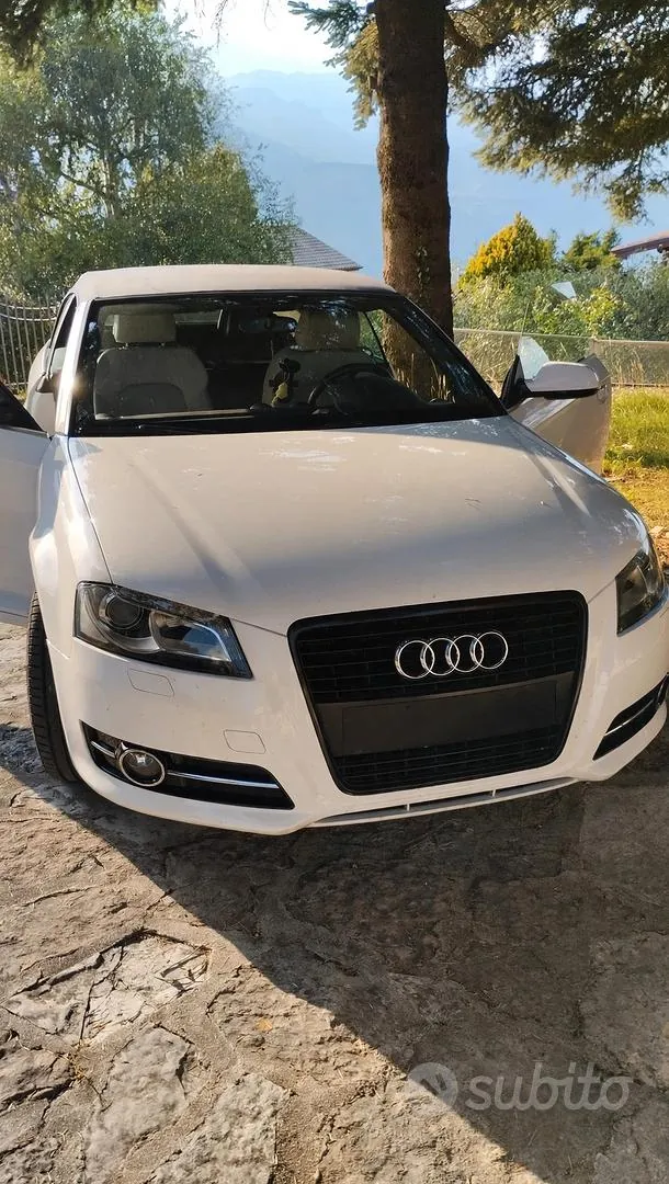 Audi A3 2011 photo 2