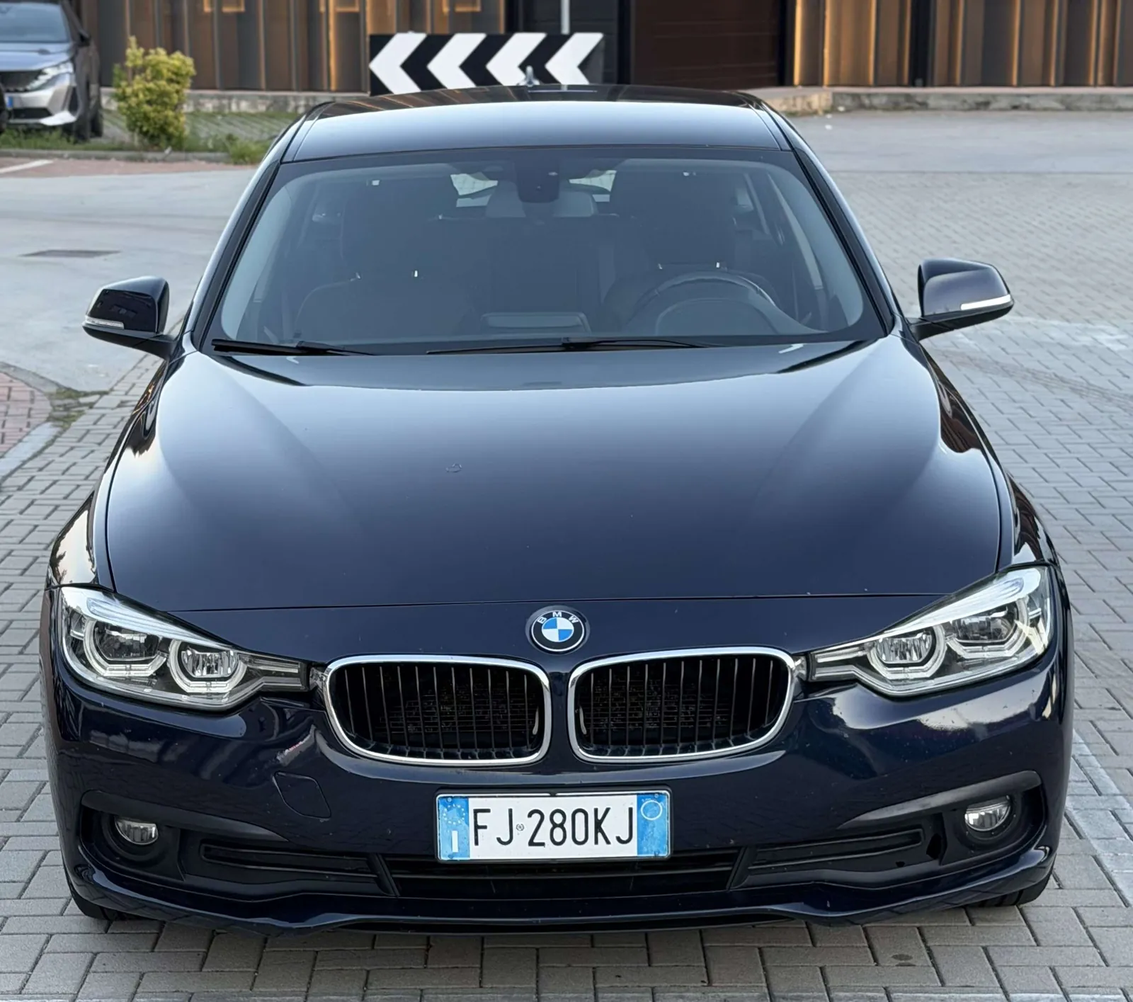 BMW 3 Series 2017 photo 3