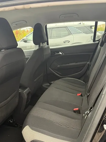 Peugeot 308 2015 photo 5