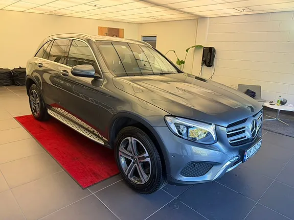Mercedes-Benz Glc350E 2018 photo 3