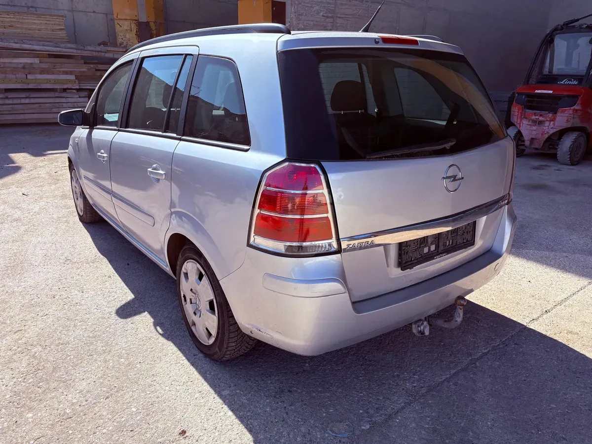 Opel Zafira 2006 photo 3