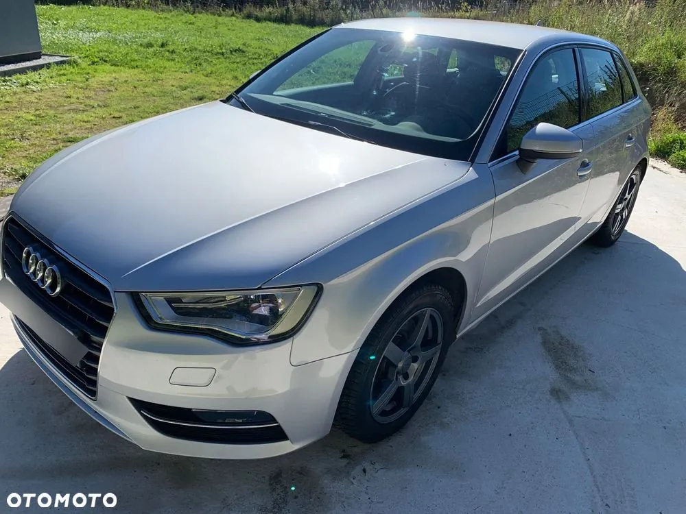 Audi A3 Sportback 2013 photo 2