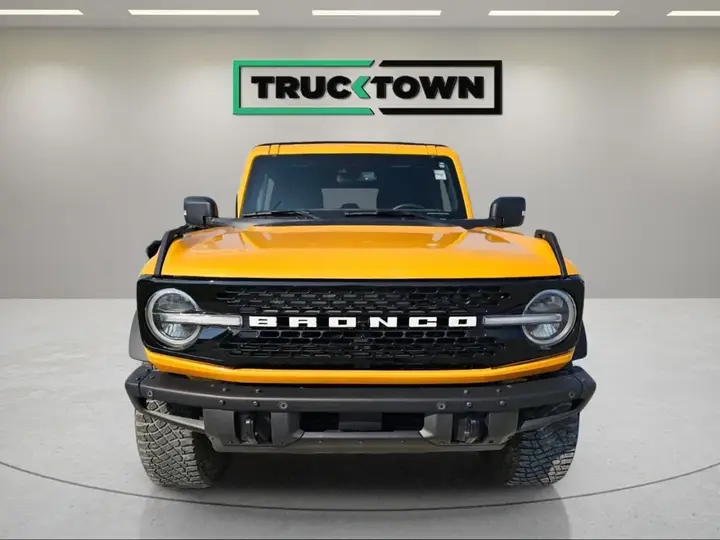 Ford Bronco 2022 photo 3