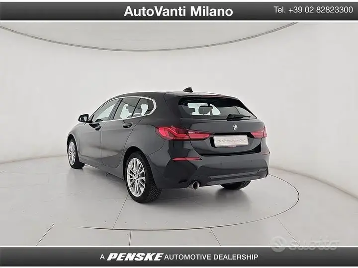 BMW 1 Series 2023 photo 3
