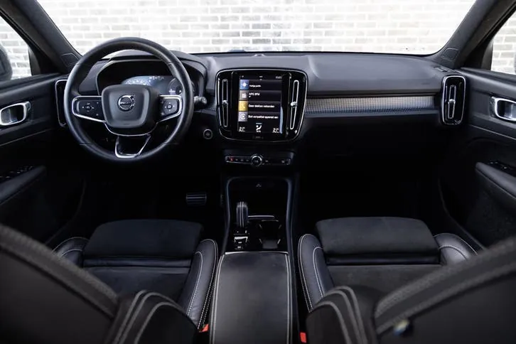 Volvo Xc40 2021 photo 2