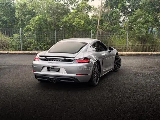 Porsche Cayman