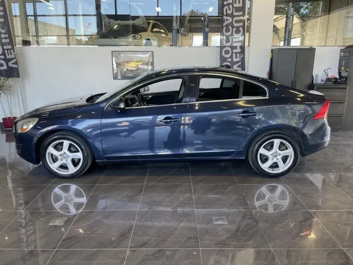 Volvo S60 2012 photo 3