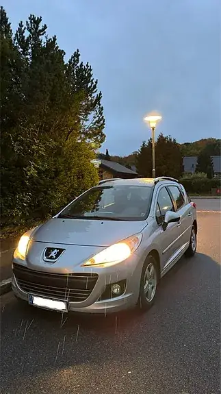 Peugeot 207 2010 photo 3