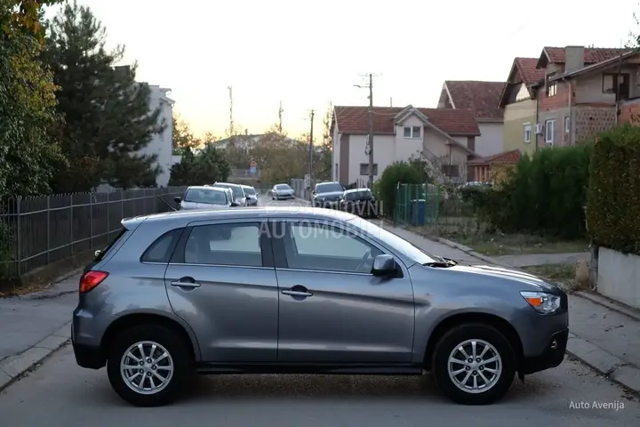 Mitsubishi Asx 2013 photo 5