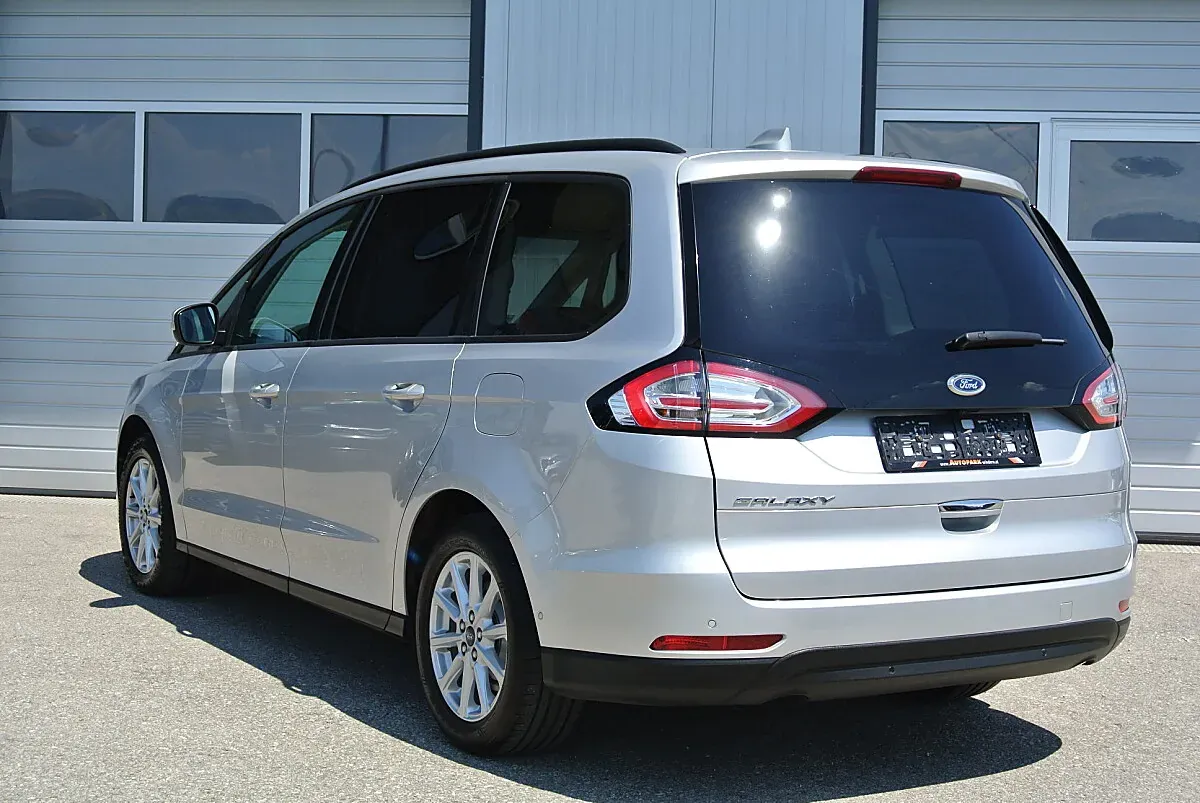 Ford Galaxy 2022 photo 2