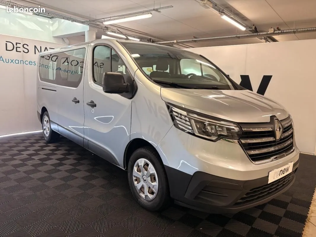 Renault Trafic 2022 photo 4