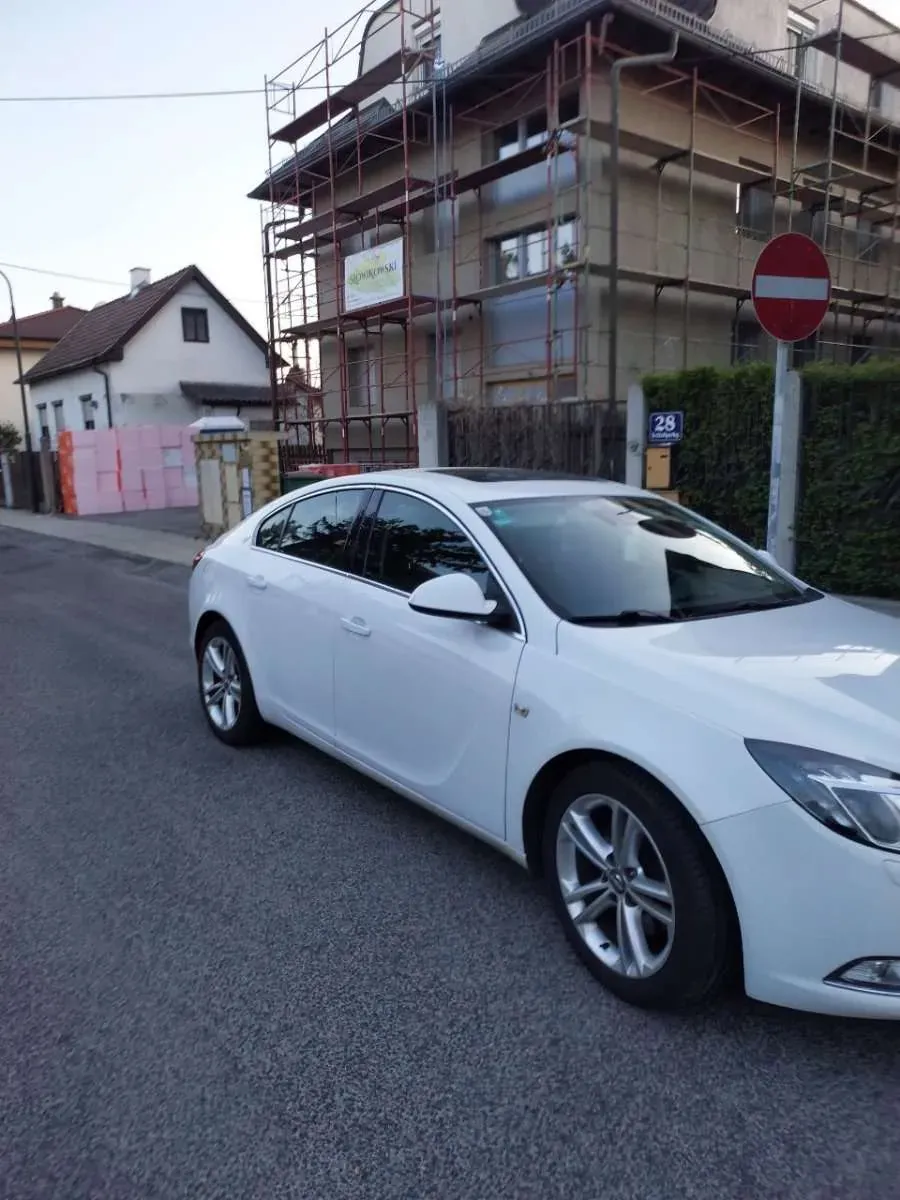 Opel Insignia 2012 photo 3