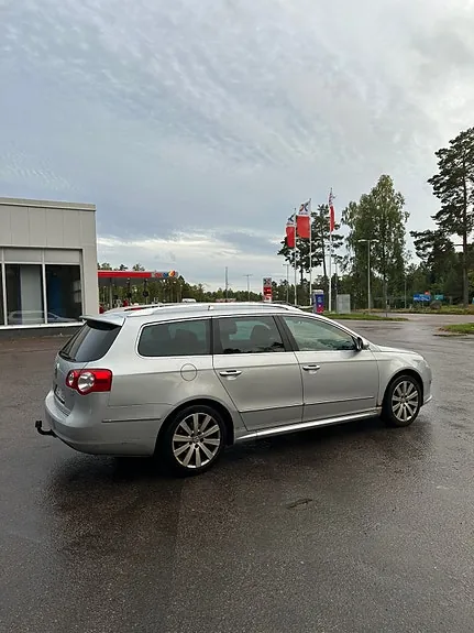 Volkswagen Passat 2010 photo 3