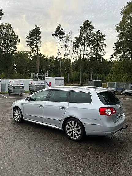 Volkswagen Passat 2010 photo 2