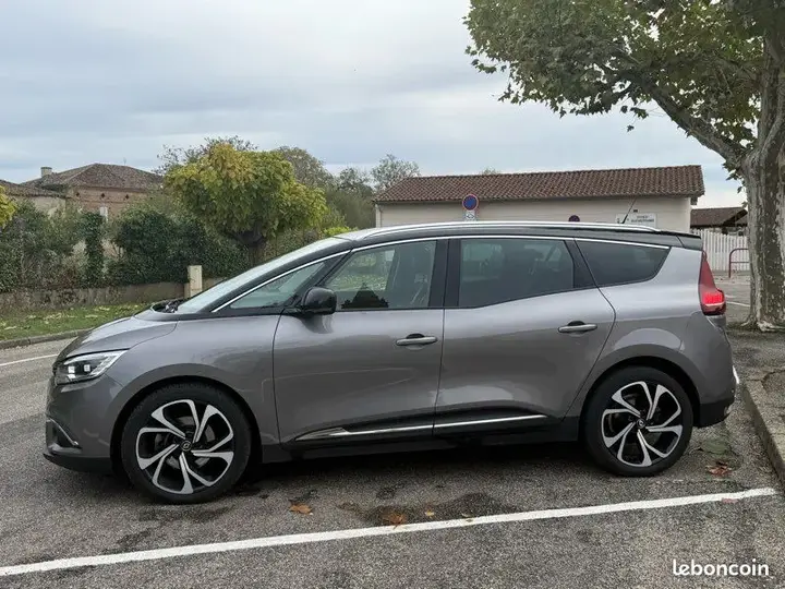 Renault Grand Scenic 2018 photo 3