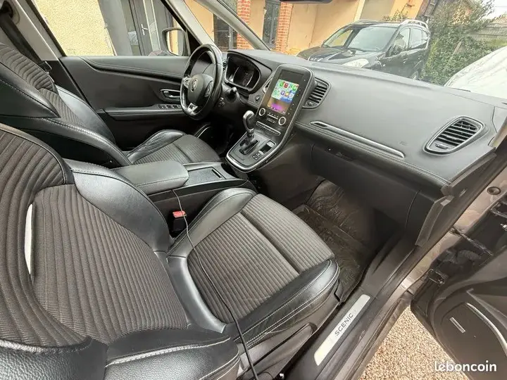 Renault Grand Scenic 2018 photo 4