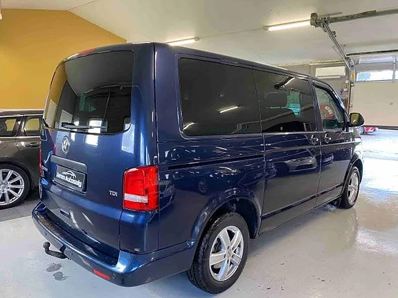 Volkswagen Multivan 2011 photo 4