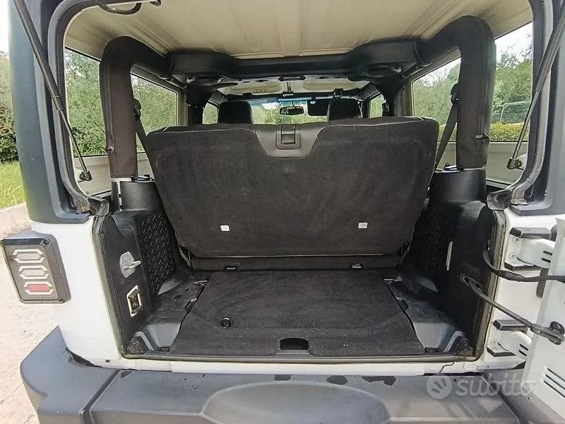 Jeep Wrangler 2014 photo 4