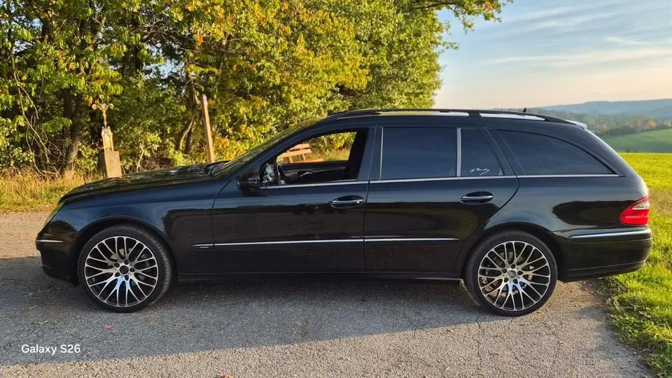 Mercedes-Benz E 280