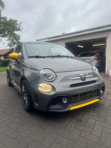 Abarth 595 2018 photo 2
