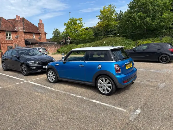 Mini Cooper S 2009 photo 4