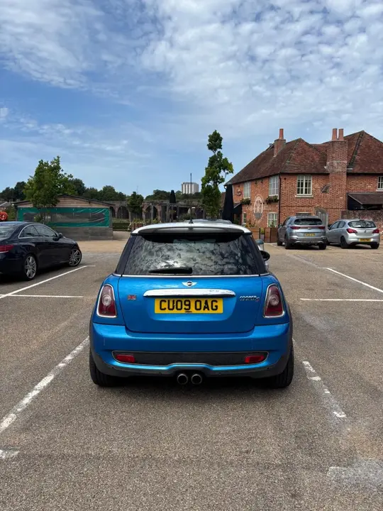Mini Cooper S 2009 photo 2