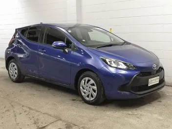 Toyota Aqua 2022 photo 2