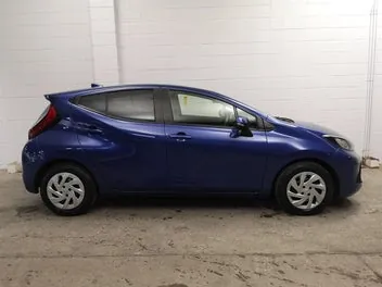 Toyota Aqua 2022 photo 4