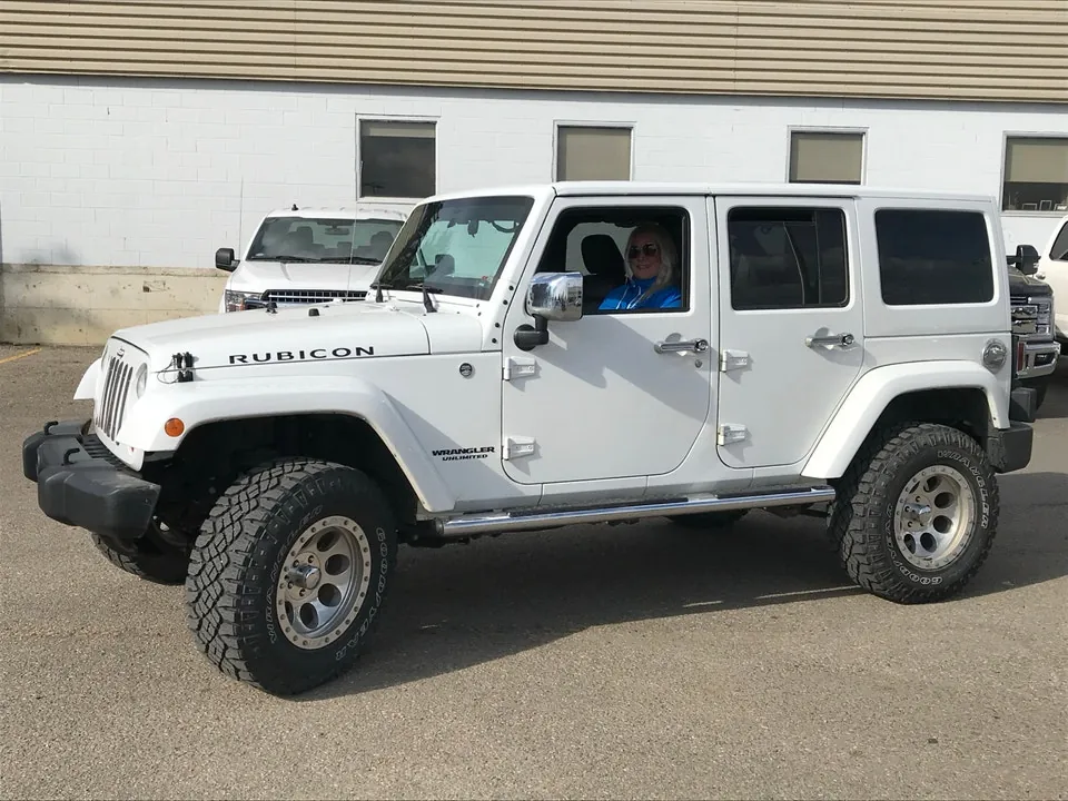 Jeep Wrangler Unlimited 2012 photo 2